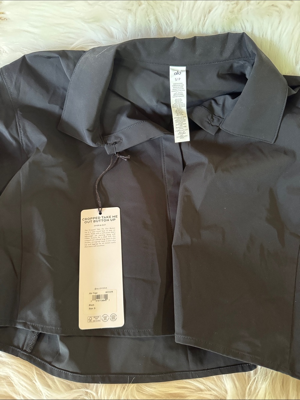 ALO Yoga Woman’s  Black Cropped Take Me Out Button Up Small NWT